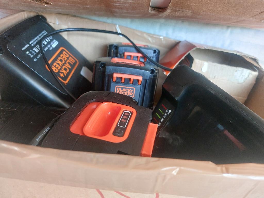 Tondeuse Black + Dekkers électrique, Ophalen, Cirkelmaaier, Gebruikt, Elektrische grasmaaier