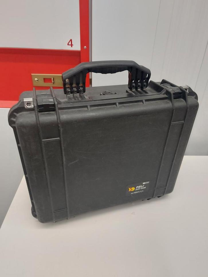 Valise Peli 1550, TV, Hi-fi & Vidéo, Photo | Sacs pour appareil, Enlèvement