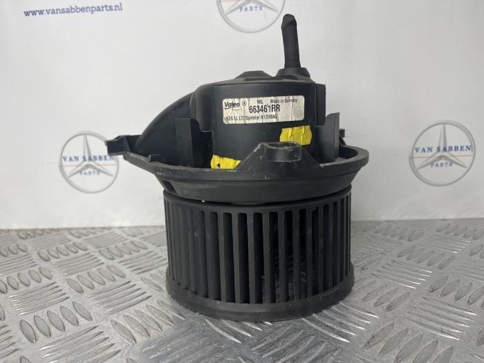 Moteur de ventilation chauffage d'un Mercedes Vito, Autos : Pièces & Accessoires, Autres pièces automobiles, Mercedes-Benz, Utilisé