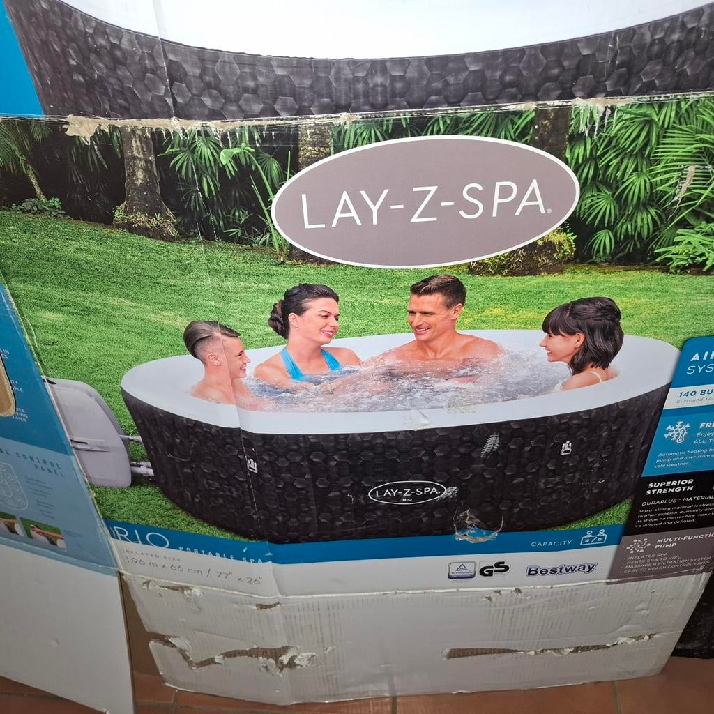 LAY Z SPA complet acheté il y a un an., Ophalen, Gebruikt, Opblaasbaar