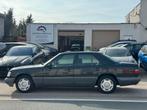 Mercedes W124 E 220 Essence 148 893 km Premier propriétaire, Autos, Achat, Série 200, 4 portes, Entreprise