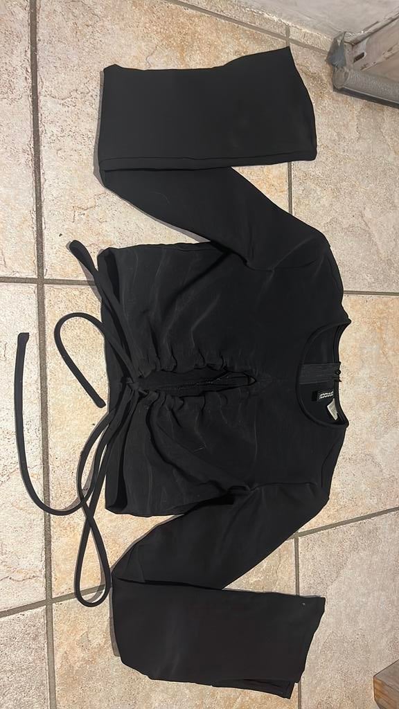 Crop top voor meisjes, Ophalen, Zwart, Zo goed als nieuw, Lange mouw