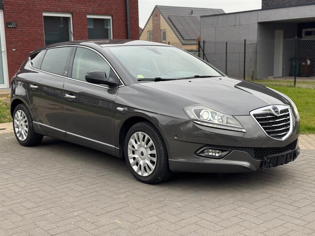 LANCIA DELTA / 1.6 DIESEL! / EURO 5! / EERSTE EIGENAAR!, Euro 5, Beige, 1600 cc, Leder