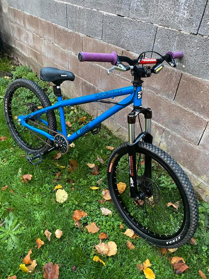 DIRT MONGOOSE RITUAL 24 inch schijfremmen, Fietsen en Brommers, Fietsen | Crossfietsen en BMX, Zo goed als nieuw, 24 inch of meer