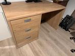 Bureau aspect chêne avec 3 tiroirs - très bon état, Enlèvement, Utilisé, Bureau