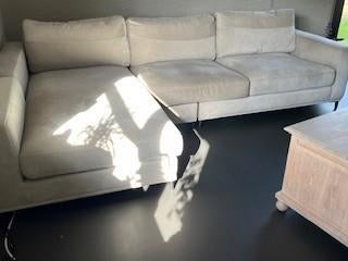 salon beige lounge links of rechts, in goede staat, Ophalen, Zo goed als nieuw, Landelijk, beige stof, zwarte houten pootjes