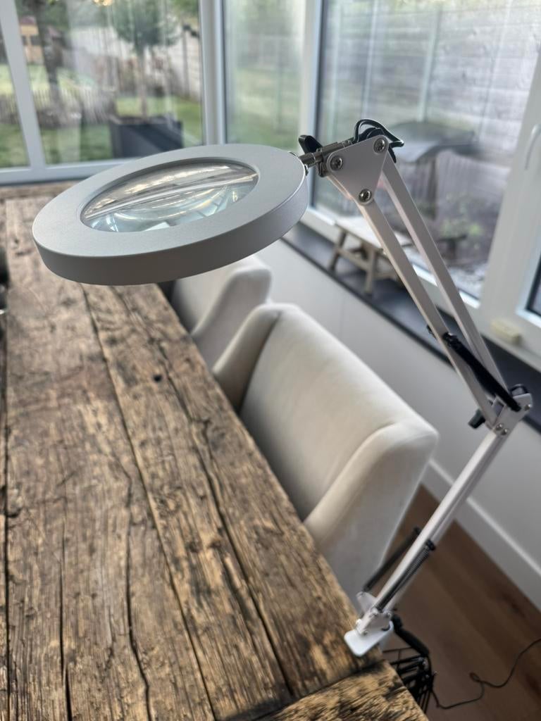 Loemplamp / vergrootlamp, Ophalen, Zo goed als nieuw