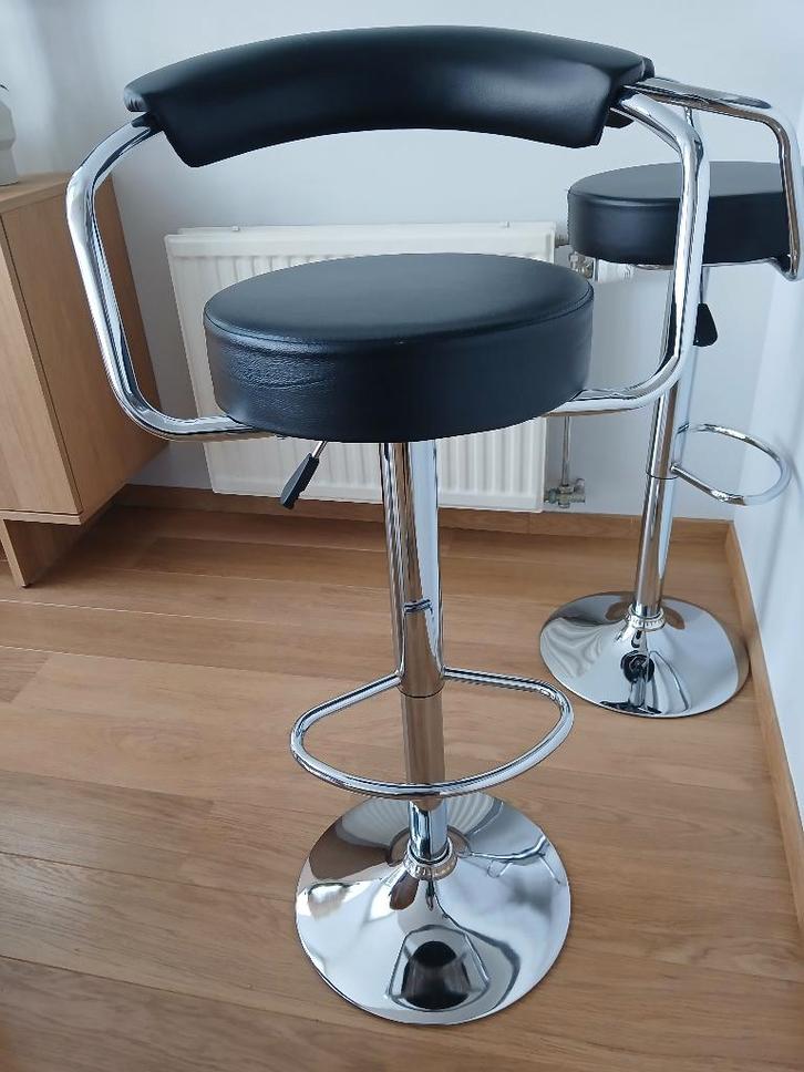 Chaises hautes/Tabourets de bar, Maison & Meubles, Tabourets de bar, Comme neuf, 90 cm ou plus, Cuir, Métal, 2 tabourets, Réglable en hauteur