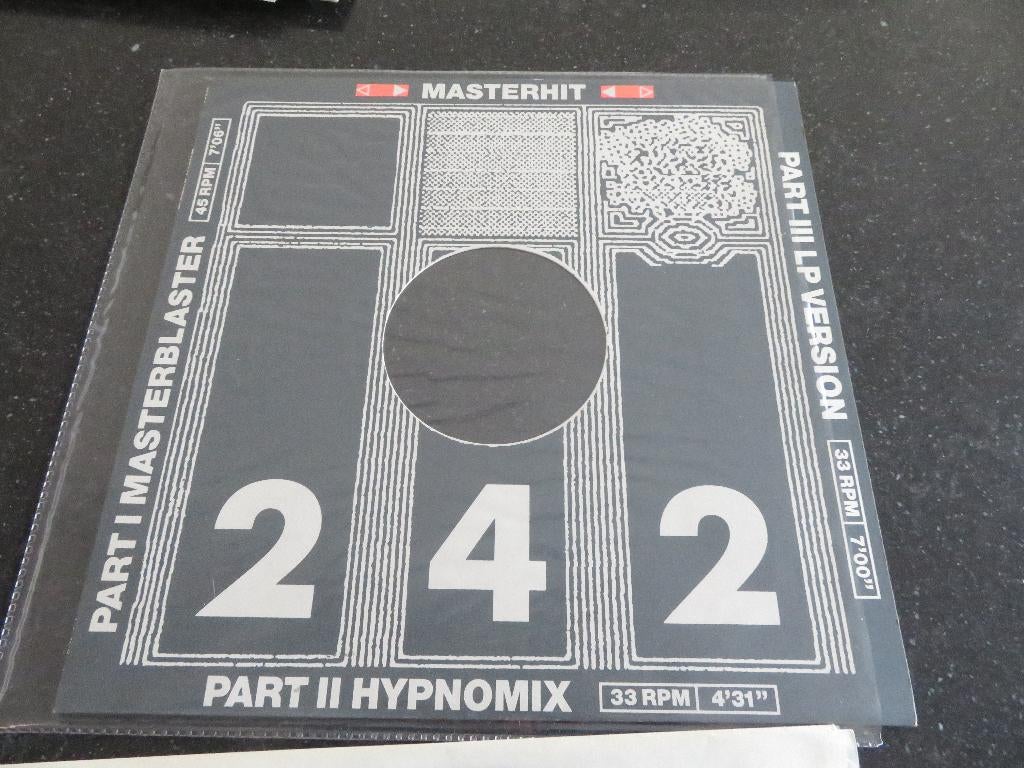 Front 242 – Masterhit, Ophalen of Verzenden, 1980 - 1989, Gebruikt, Alternative