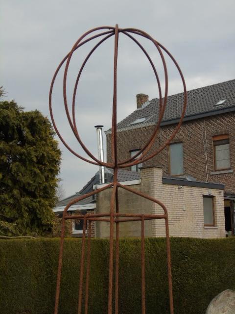 grimpe plantes , obélisque , tourelle en fer forgé 2 m 90 cm, Jardin & Terrasse, Accessoires mobilier de jardin, Enlèvement