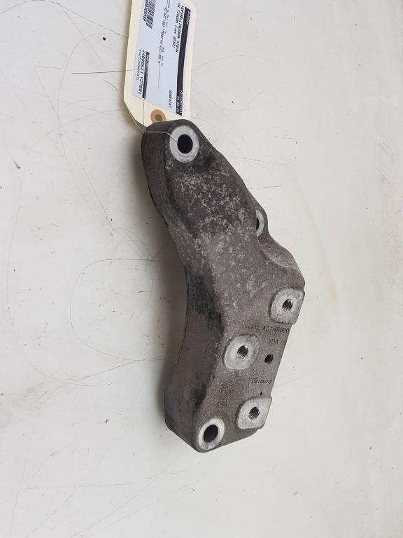 SUPPORT BOITE DE VITESSES Tiguan (5N1 / 2) (|5N0199117|), Autos : Pièces & Accessoires, Suspension & Châssis, Volkswagen, Utilisé