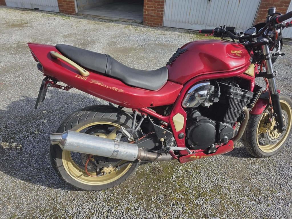 Moto suzuki bandit, Enlèvement ou Envoi