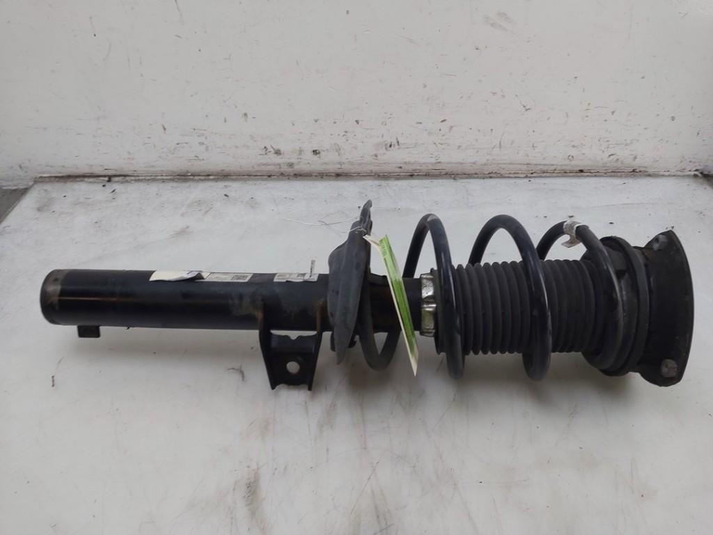 AMORTISSEUR OU ABSORBEUR DE CHOC AVANT DROIT Golf VII (AUA), Autos : Pièces & Accessoires, Utilisé, Volkswagen