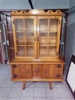 Armoire gratuite de 1m80 de haut, Maison & Meubles, Armoires | Vitrines, Utilisé, Enlèvement ou Envoi