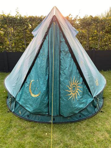 Tomorrowland dreamville tent 2024, Caravans en Kamperen, Tenten, Ophalen, Zo goed als nieuw, Tot en met 2