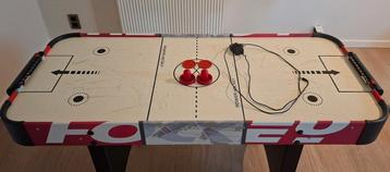 Air-Hockey tafel, 80cm hoog, 150cm lang en 63cm breed beschikbaar voor biedingen