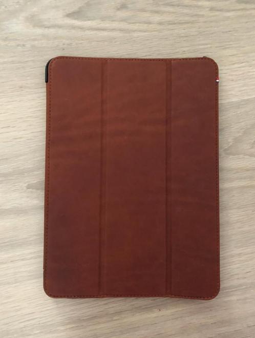 Apple iPad Pro 11" book case en beau cuir marron, Informatique & Logiciels, Housses pour tablettes, Comme neuf, Protection faces avant et arrière
