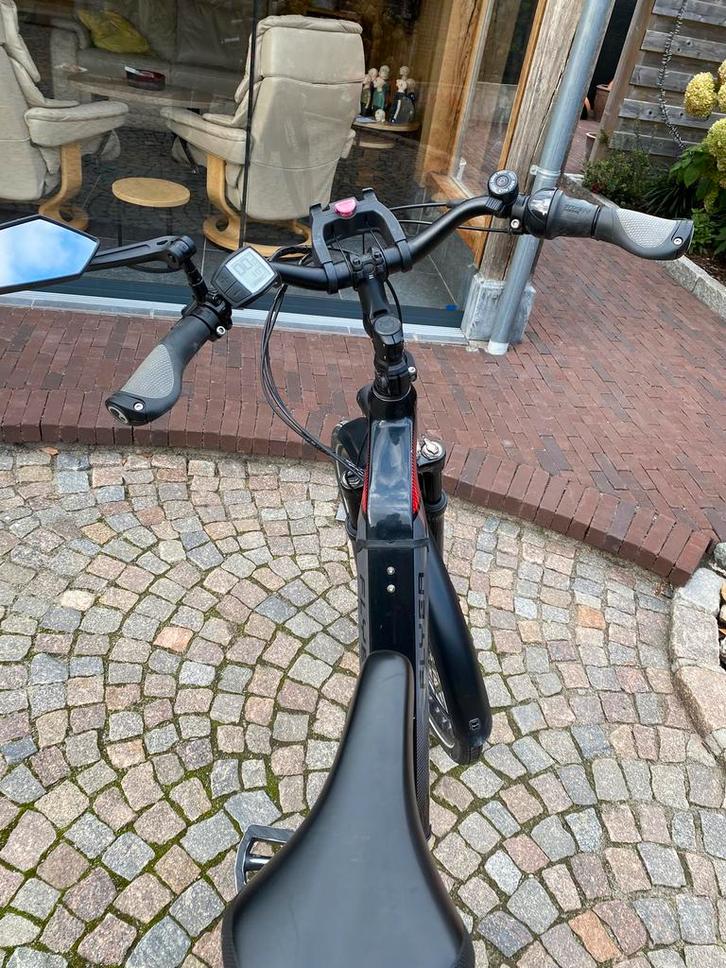 Prachtige enike FLYER in prima staat., Fietsen en Brommers, Elektrische fietsen, Zo goed als nieuw, Overige merken, 50 km per accu of meer