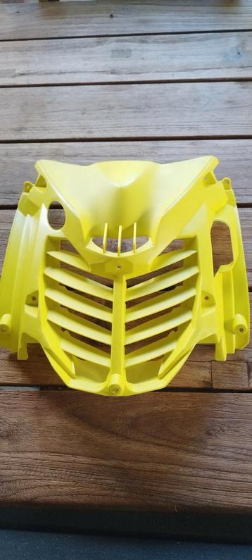 Aerox Nitro Valentino Rossi radiatorrooster  beschikbaar voor biedingen