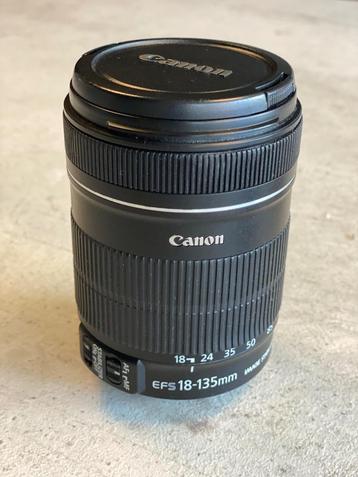 Canon EF-S 18-135mm F/3.5-5.6 beschikbaar voor biedingen