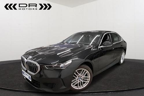 BMW 530 e BERLINE G60 - NAVI - DAB - TREKHAAK - DIGITAL KEY, Auto's, BMW, 5 Reeks, ABS, Adaptieve lichten, Airbags, Airconditioning