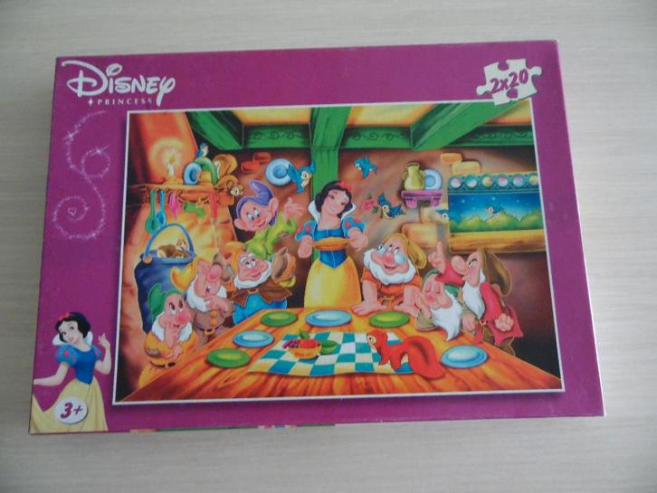 2X20 DELIGE PUZZEL DISNEY SNEEUWWITJE EN DE ZEVEN DWERGEN, Kinderen en Baby's, Speelgoed | Kinderpuzzels, Zo goed als nieuw, 2 tot 4 jaar
