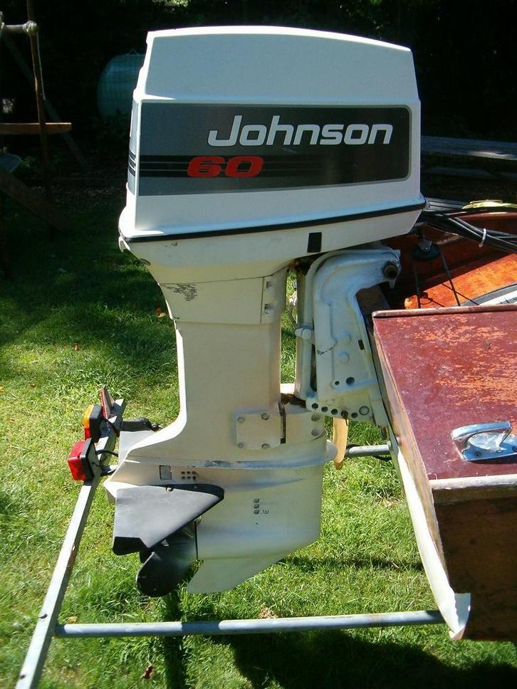 Klassiek houten speedbootje, Watersport en Boten, Speedboten, Gebruikt, 3 tot 6 meter, Benzine, Minder dan 70 pk, Hout, Buitenboordmotor