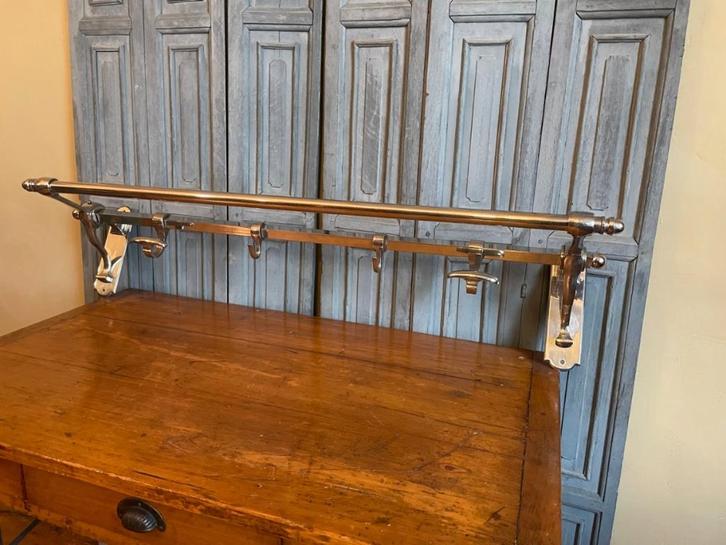 Verchroomde zware Kapstok Wandkapstok art deco 1930 Frans, Antiquités & Art, Antiquités | Accessoires de maison, Enlèvement ou Envoi