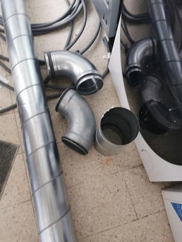 Tube annelé 130 mm x 2.5m + coude beschikbaar voor biedingen