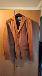 Kalfslederen kostuumvest, Ophalen