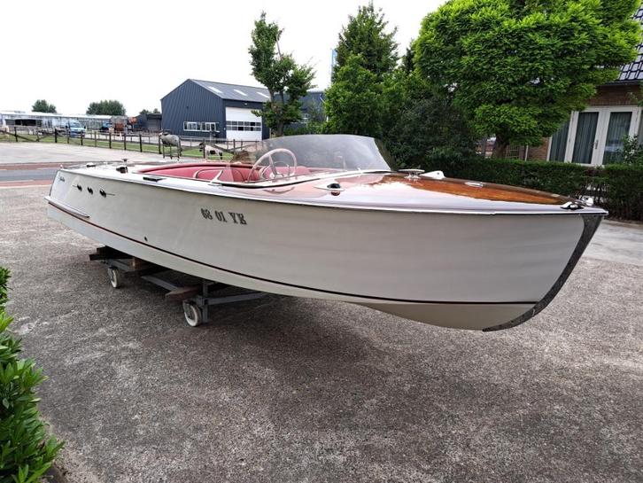 Swisscraft runabout klassieke houten speedboot, Watersport en Boten, Speedboten, Gebruikt, 6 meter of meer, Benzine, 200 pk of meer