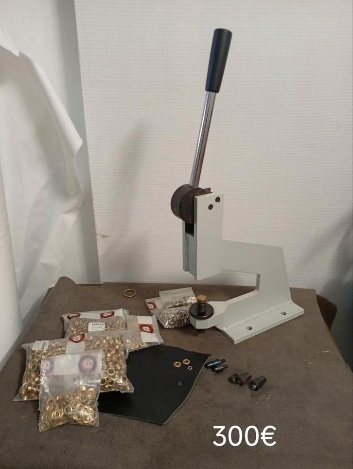 Professionele pers: oogje, klinknagel, druk, Hobby en Vrije tijd, Naaien en Fournituren, Applicatie