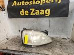 Phare droit d'un Opel Corsa, Autos : Pièces & Accessoires, Éclairage, -, Opel, 3 mois de garantie, Utilisé