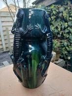 Vlaams aardewerk vaas salamanders, Enlèvement