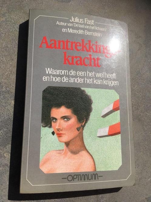 Julius Fast - aantrekkingskracht, Boeken, Romans, Ophalen of Verzenden