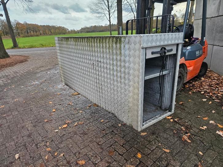 Grote aluminium auto gereedschapskast / kist, Auto diversen, Autogereedschap, Gebruikt, Ophalen