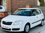 SKODA FABIA 1.4i ESSENCE GARANTIE 12MOIS C.T OK CARPASS, Auto's, Skoda, Wit, 5 deurs, Euro 4, Onderhoudsboekje