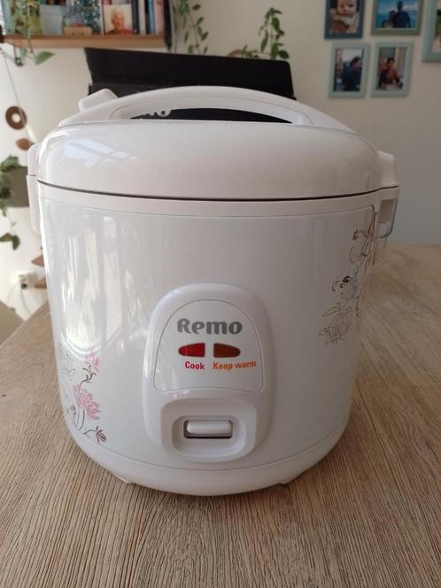 Remo rijstkoker 1,8L Nieuwstaat, Elektronische apparatuur, Rijstkokers, Zo goed als nieuw, Ophalen