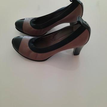 STIJLVOLLE PUMPS M 39, Ophalen of Verzenden, Zo goed als nieuw, Pumps