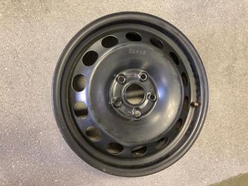 NIEUWE zwarte velg. Perfecte staat.  beschikbaar voor biedingen