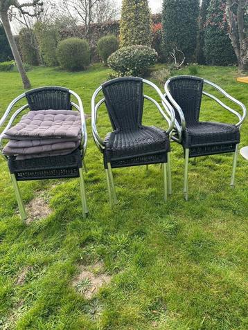 terrasstoelen beschikbaar voor biedingen