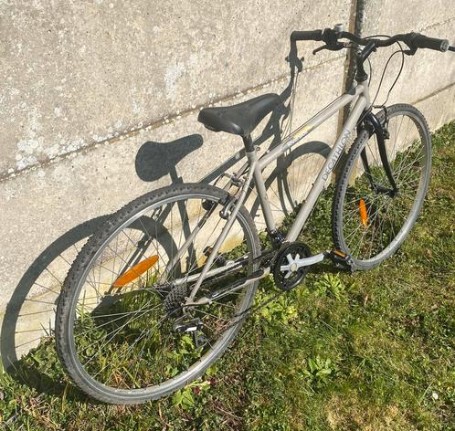 Velo vtc decathlon riverside taille M. bon etat, Fietsen en Brommers, Fietsen | Mountainbikes en ATB, Gebruikt, 45 tot 49 cm, Ophalen