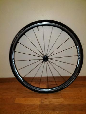 Voorwiel koersfiets Shimano in goede staat  beschikbaar voor biedingen