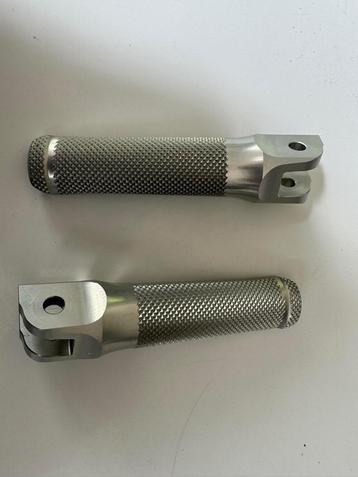Set Origineel voetsteun DUCATI MONSTER 1200R Streetfighter V beschikbaar voor biedingen