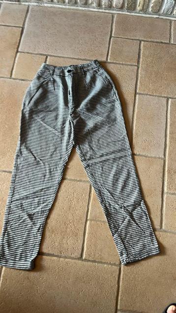 Pull and bear broek maat 36, Enlèvement ou Envoi, Comme neuf