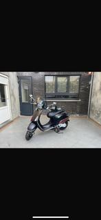 Vespa sprint s 2022 A klasse, Fietsen en Brommers, Ophalen, Zo goed als nieuw, Benzine, 50 cc