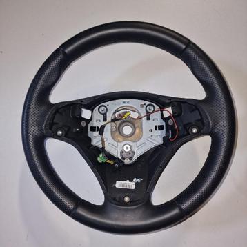 M sport stuur leer - E87 1 serie BMW - 8359-e87 - 6785387 beschikbaar voor biedingen