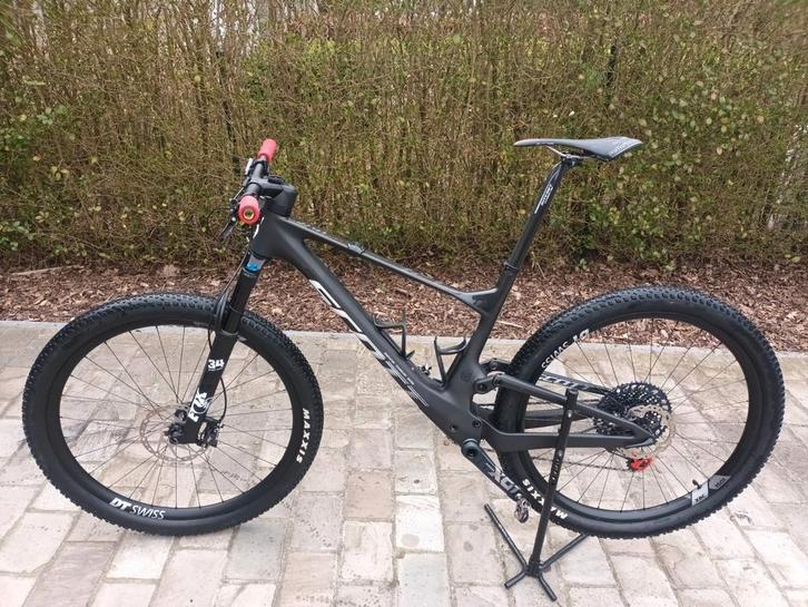 Scott spark rc team maat L, Fietsen en Brommers, Fietsen | Mountainbikes en ATB, Zo goed als nieuw, Ophalen of Verzenden