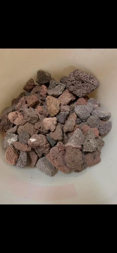 Aqua Lava/steen 3cm a 11 cm voor sump tot7,735kg/in emmer10l, Dieren en Toebehoren, Vissen | Aquaria en Toebehoren, Ophalen