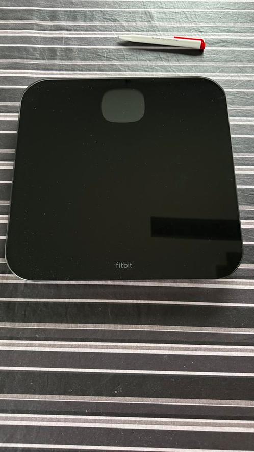 Fitbit Aria Air weegschaal, Elektronische apparatuur, Weegschalen, Zo goed als nieuw, Digitaal, Personenweegschaal, 1 tot 500 gram